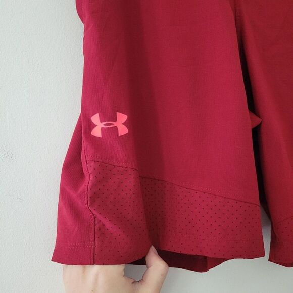 Under Armour Heat Gear Fitted Shorts Red/Pink M - Picture 2 of 9